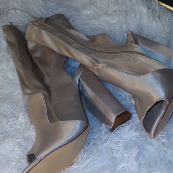 ‼️🗣FLASH SALE🗣‼️Open Toe Ankle Booties - Picture 3 of 3